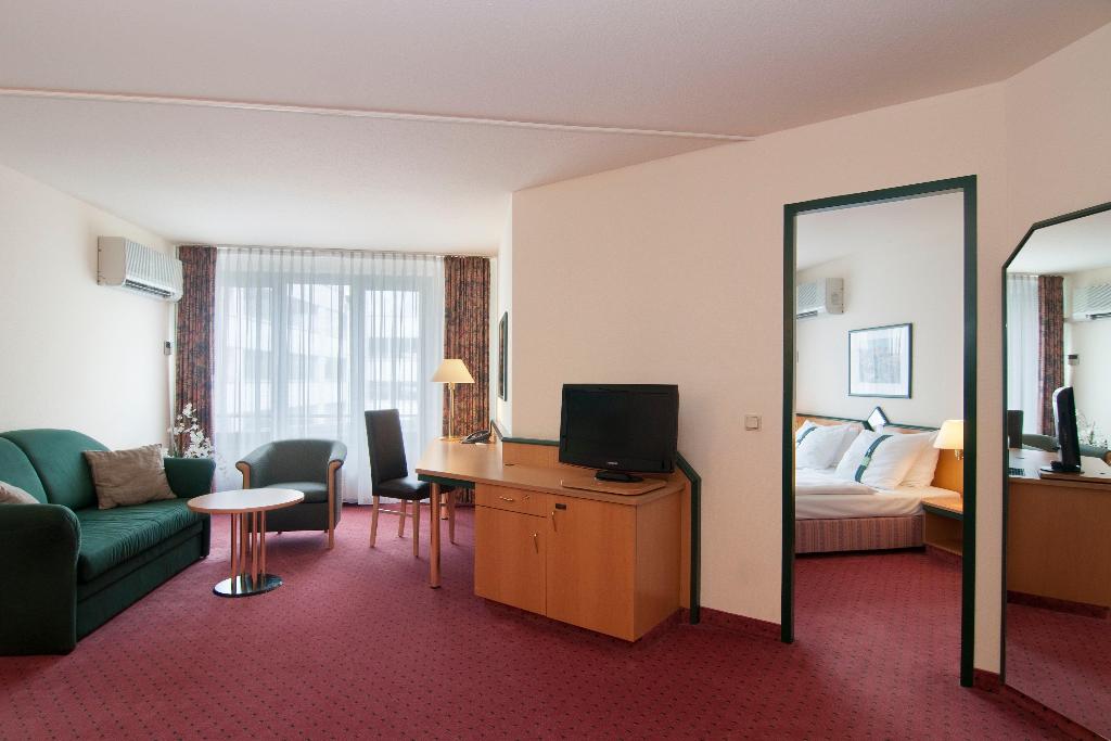 hotel-thumb