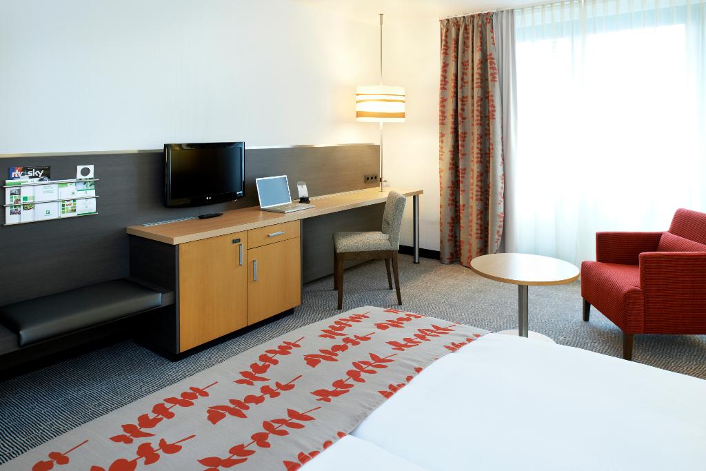 hotel-thumb