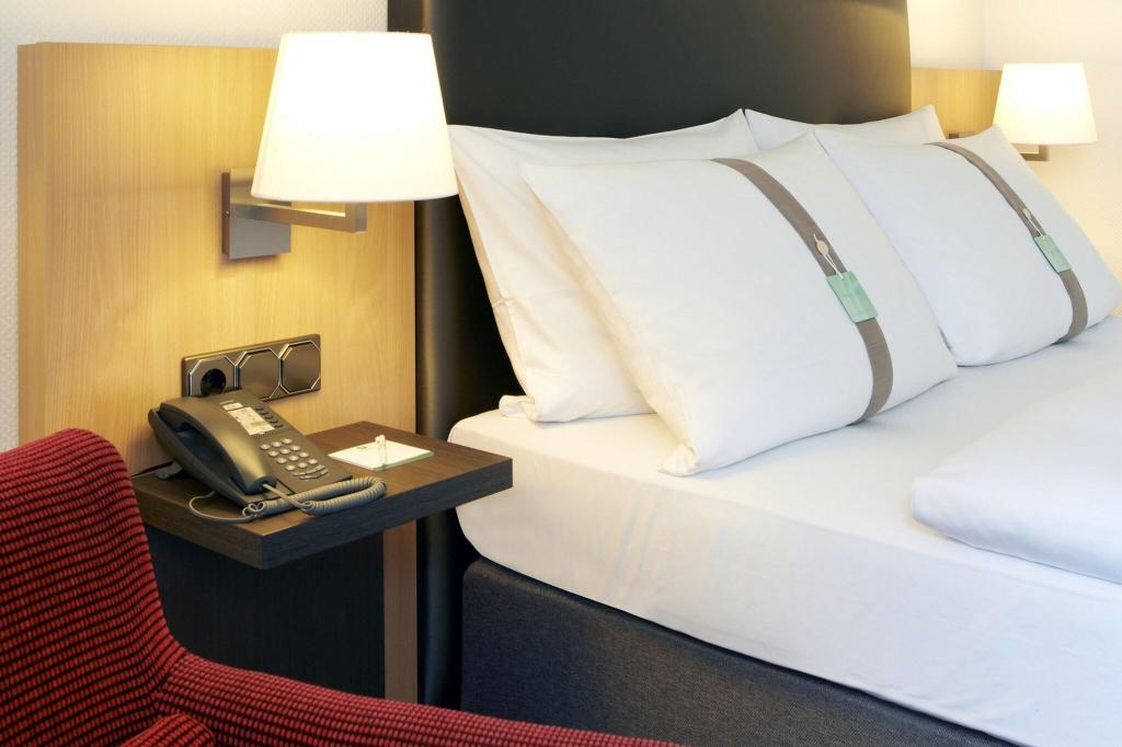 hotel-thumb