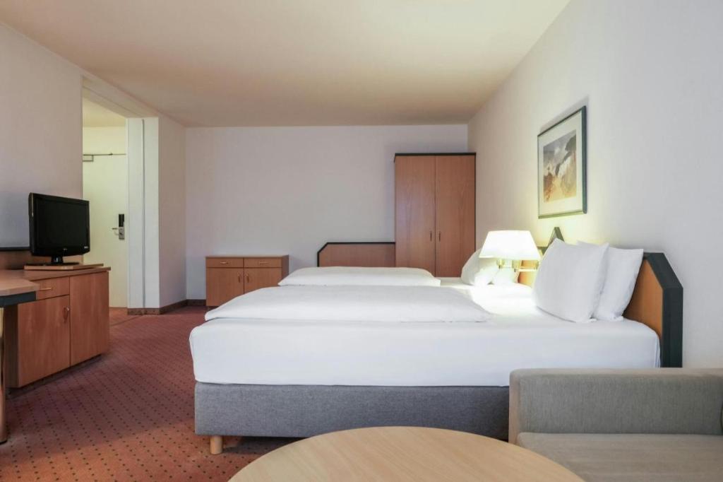 hotel-thumb
