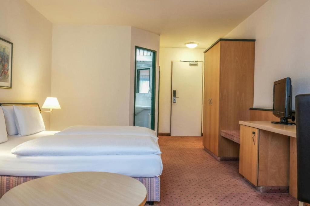 hotel-thumb