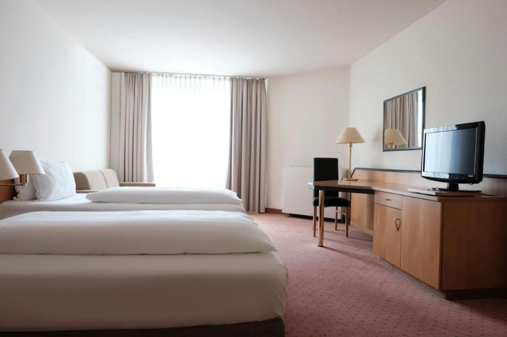 hotel-thumb