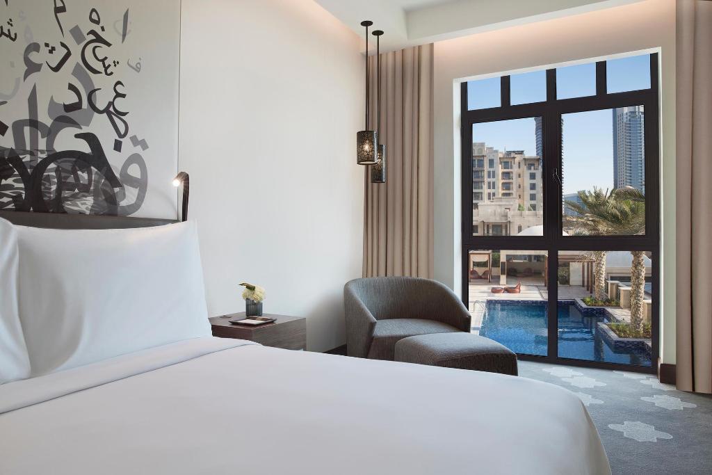 hotel-thumb