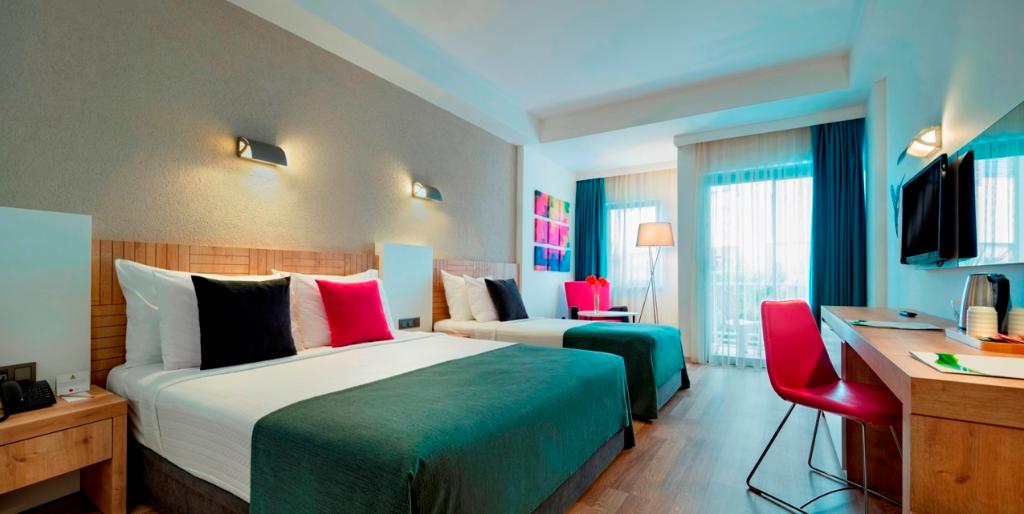 Novum Garden Side Hotel