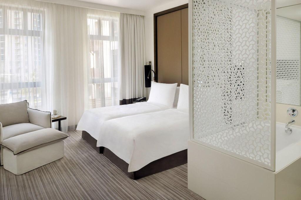 hotel-thumb