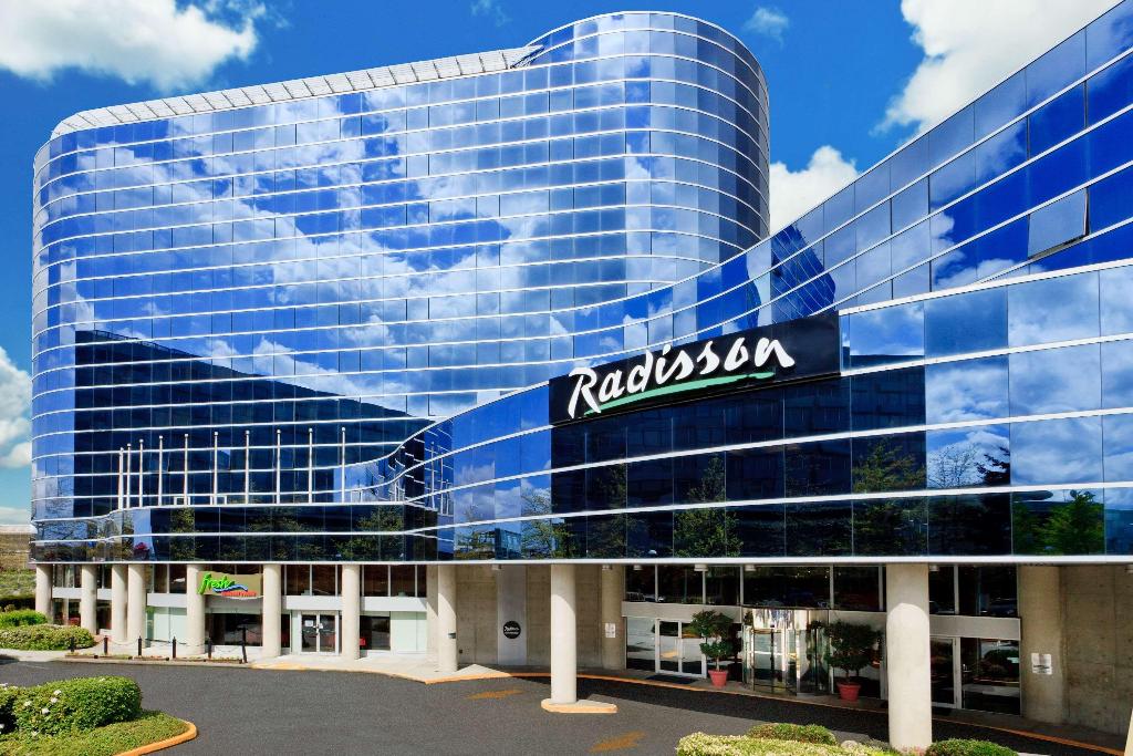 Radisson Hotel Vancouver Airport