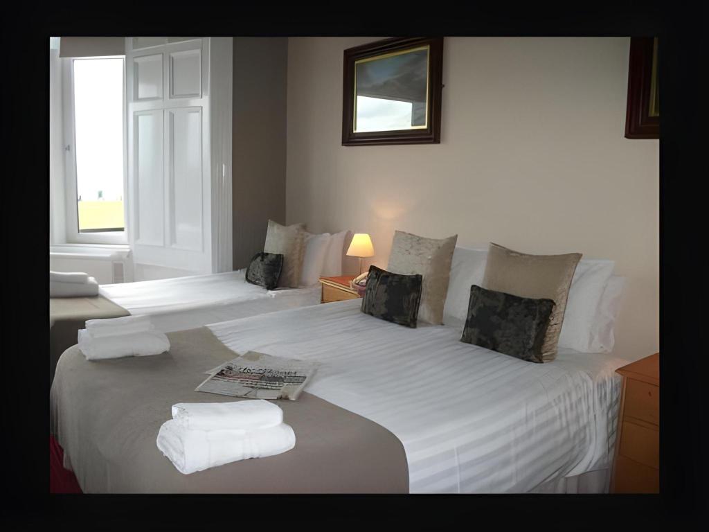 Lauriston Hotel