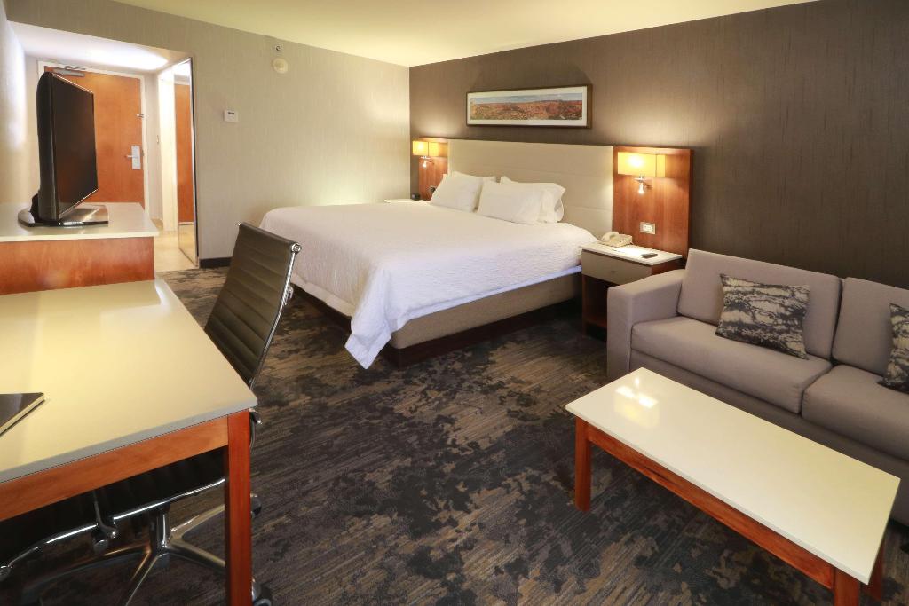 Hampton Inn by Hilton Chihuahua