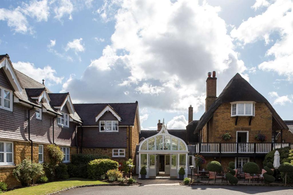 Wroxton House Hotel