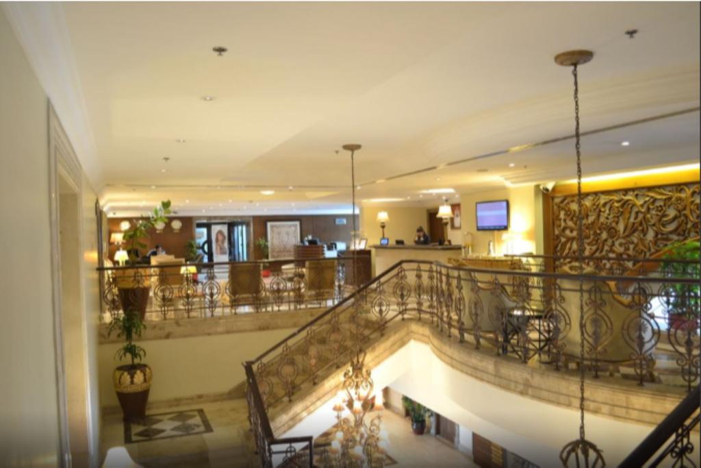 hotel-thumb