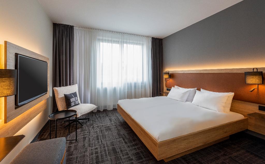 hotel-thumb