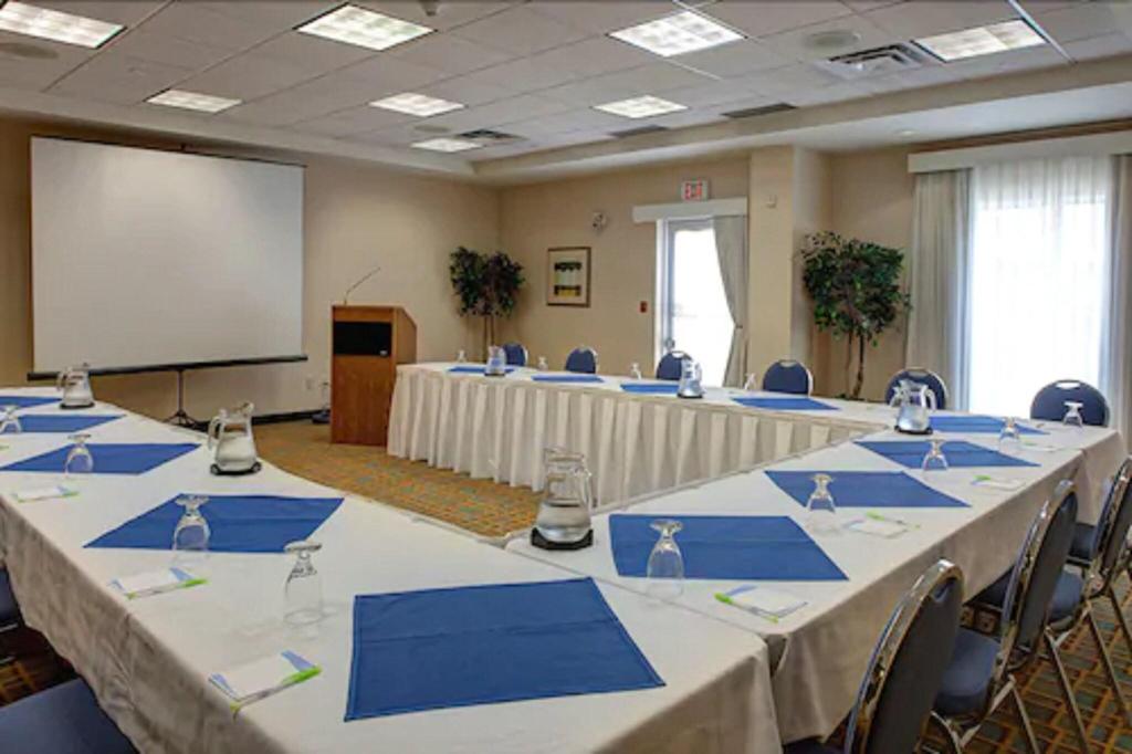 Fairfield Inn & Suites Toronto Brampton