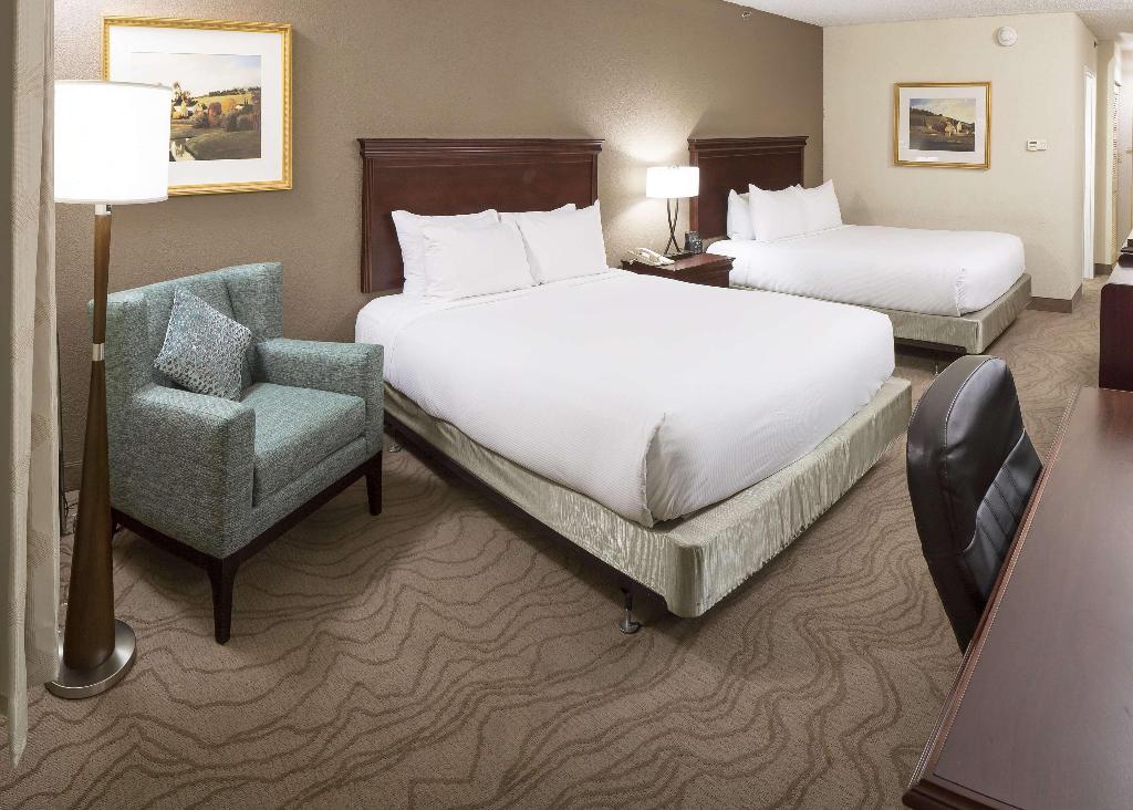 enVision Hotel & Conference Center Mansfield-Foxboro