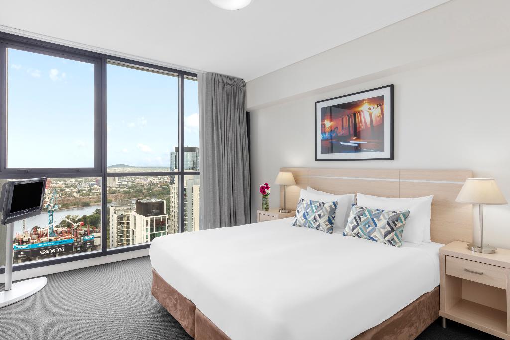 Oaks Brisbane on Charlotte Suites photo 25