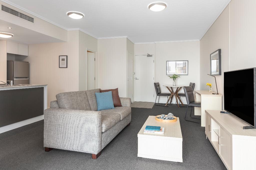 Oaks Brisbane Festival Suites photo 9