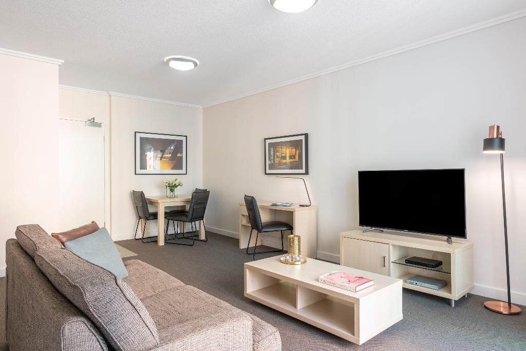 Oaks Brisbane Festival Suites photo 54