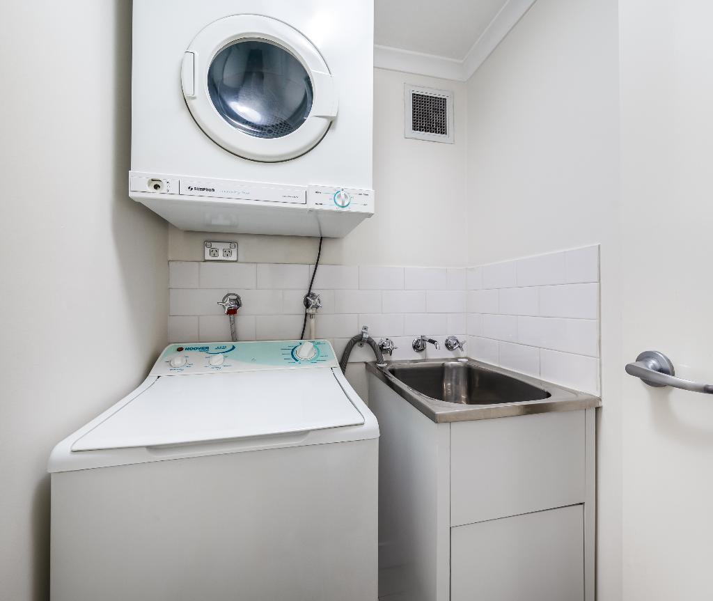 Oaks Sydney Goldsbrough Suites photo 69