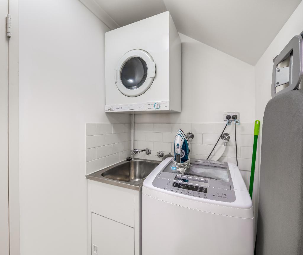 Oaks Sydney Goldsbrough Suites photo 36