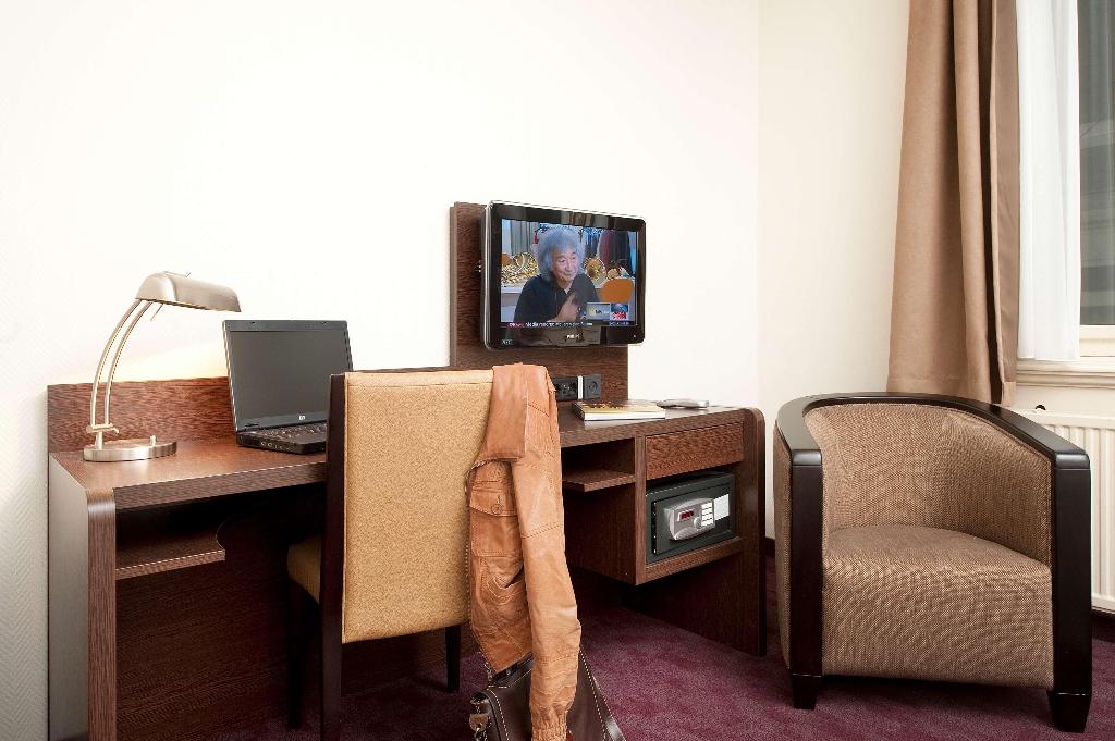 Best Western Dam Square Inn