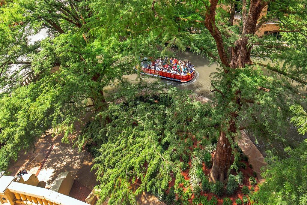 Westin Riverwalk San Antonio