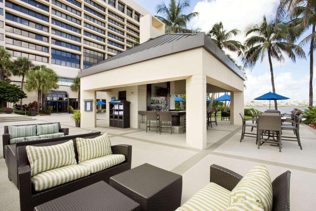 hotel-thumb