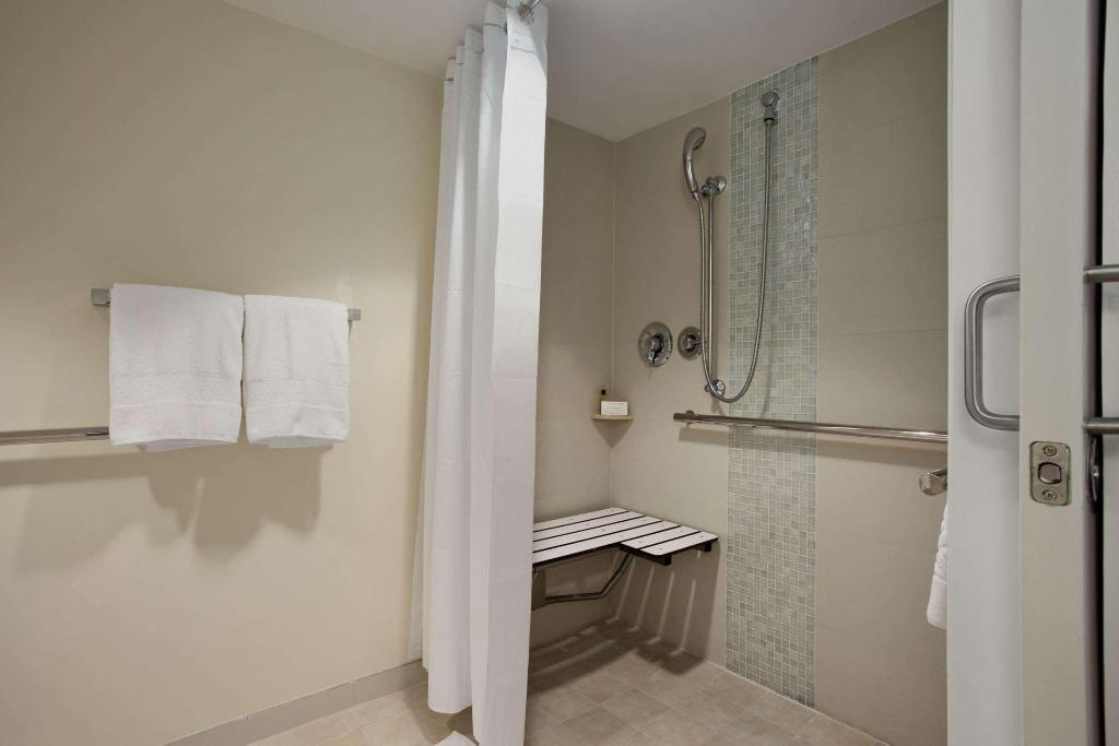 hotel-thumb