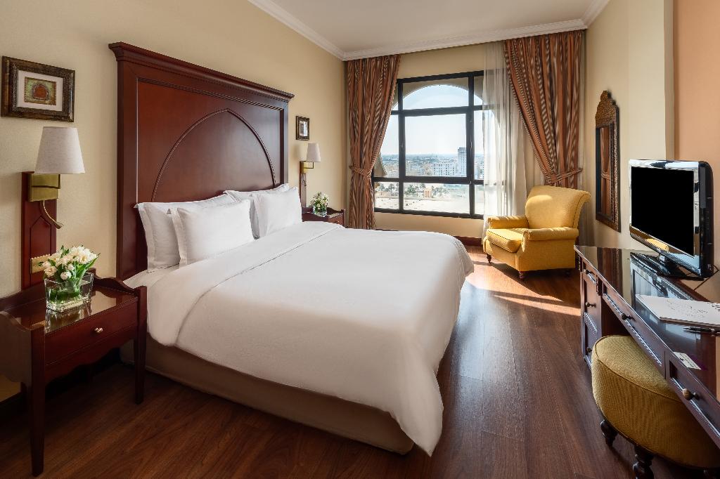 hotel-thumb