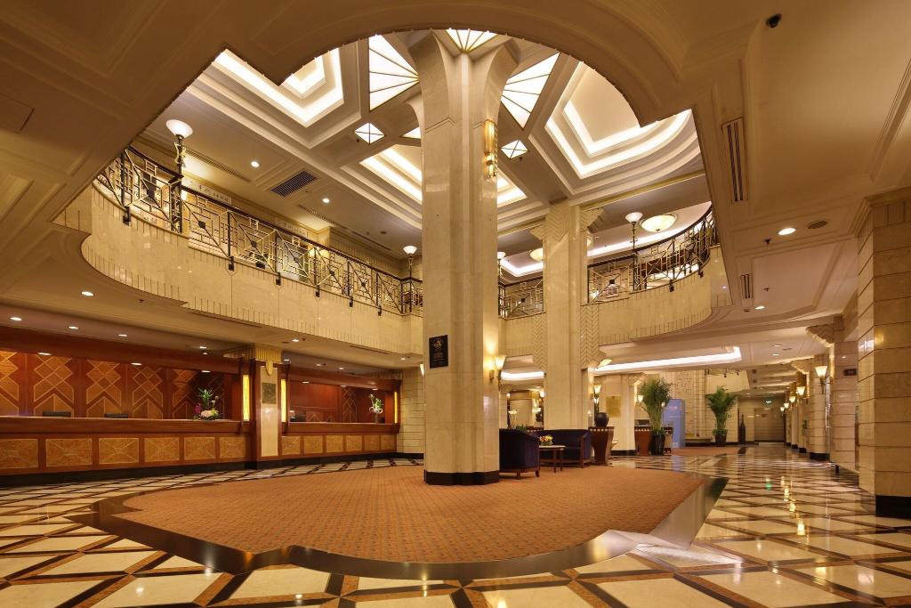 Shanghai Park Hotel