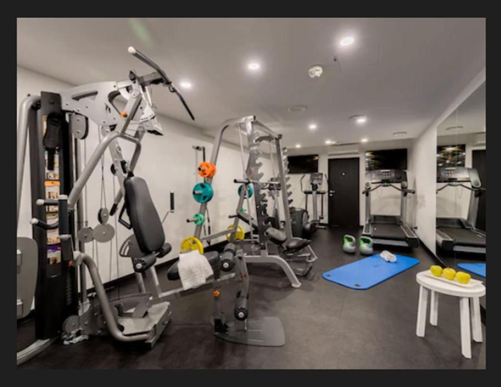Premier Inn Wien City Hauptbahnhof - Sports and Entertainment