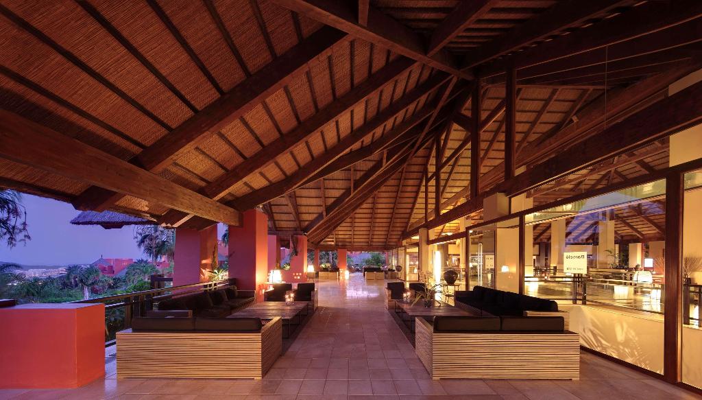 Asia Gardens Hotel & Thai Spa, a Royal Hideaway Ho, Benidorm