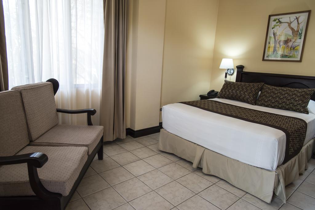 Nacazcol Hotel & Villas