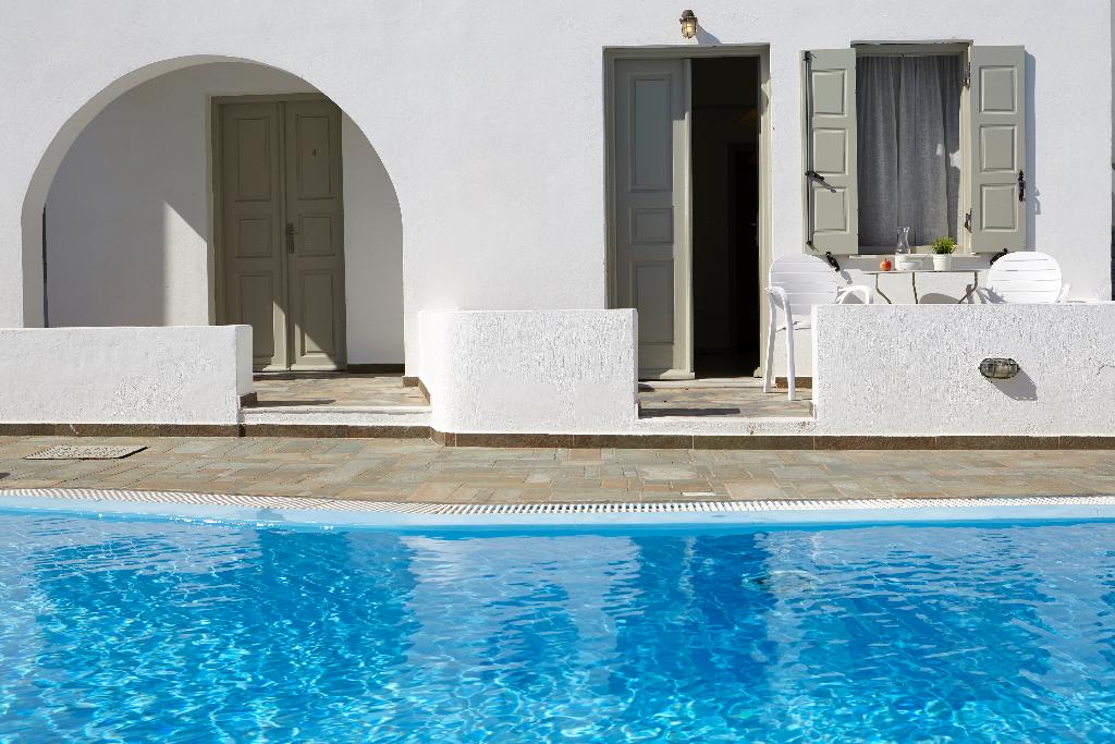 Nissos Thira