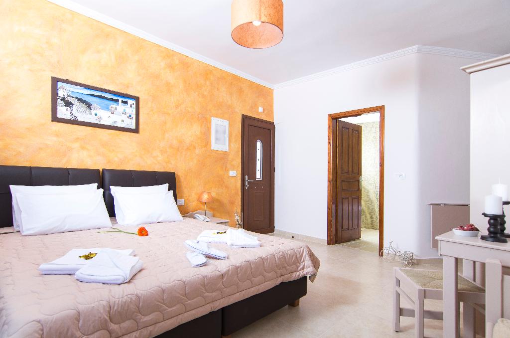 Smaragdi Hotel