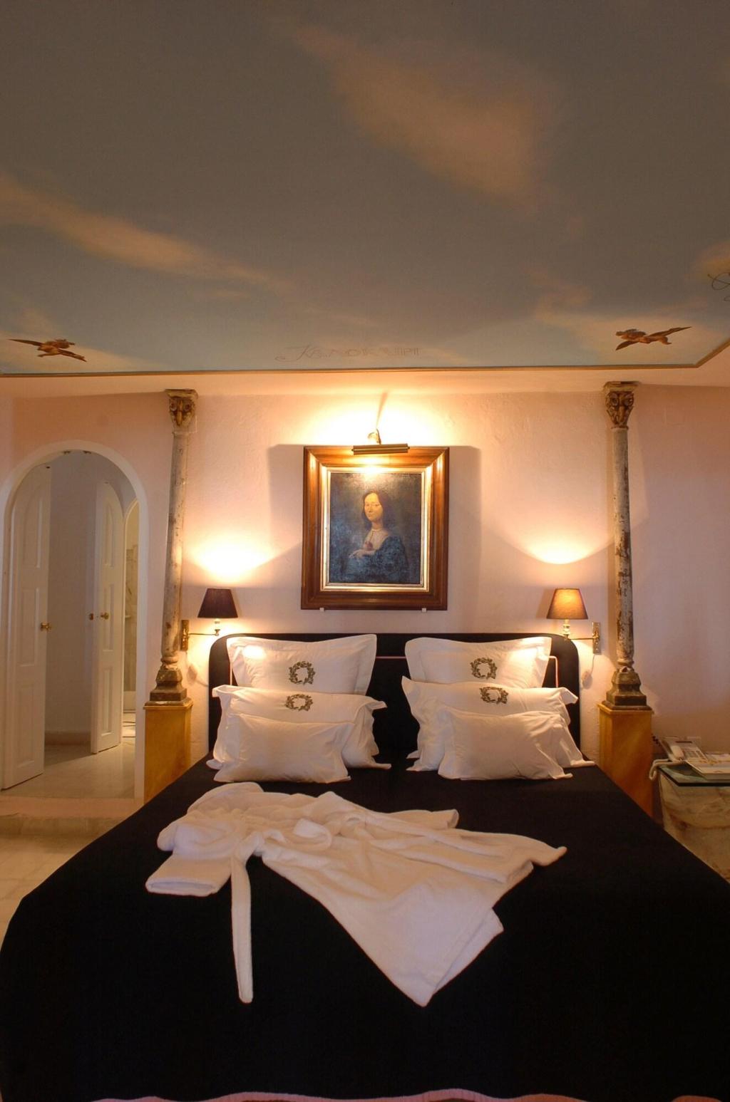 The Tsitouras Collection Htl
