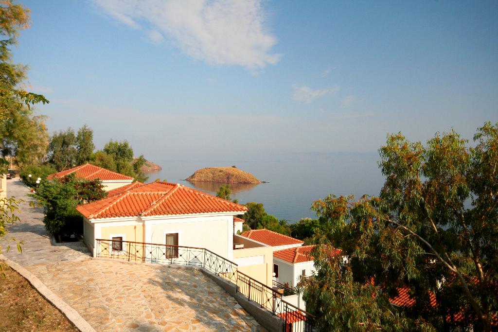 Clara Resort