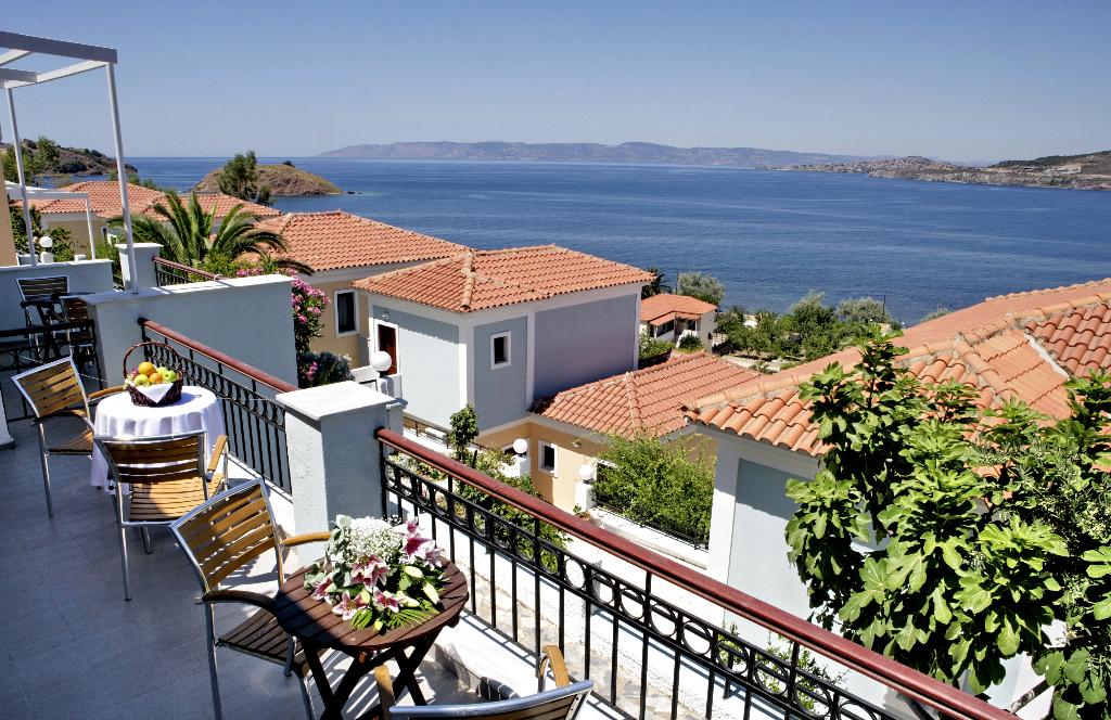 Clara Resort
