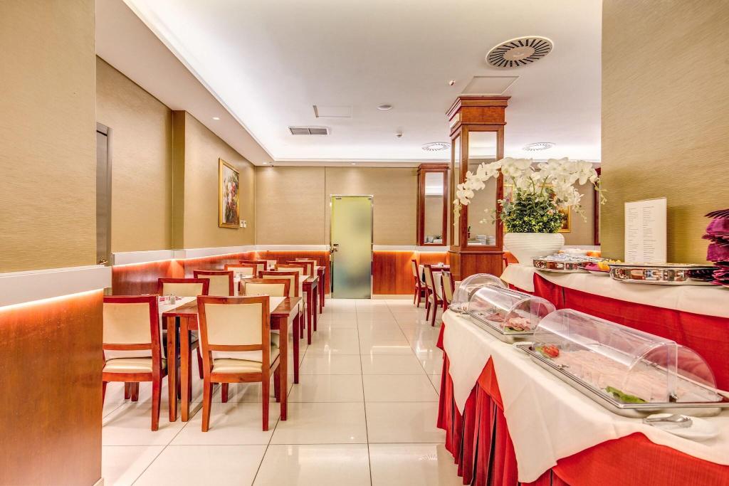 Augusta Lucilla Palace - Restaurant