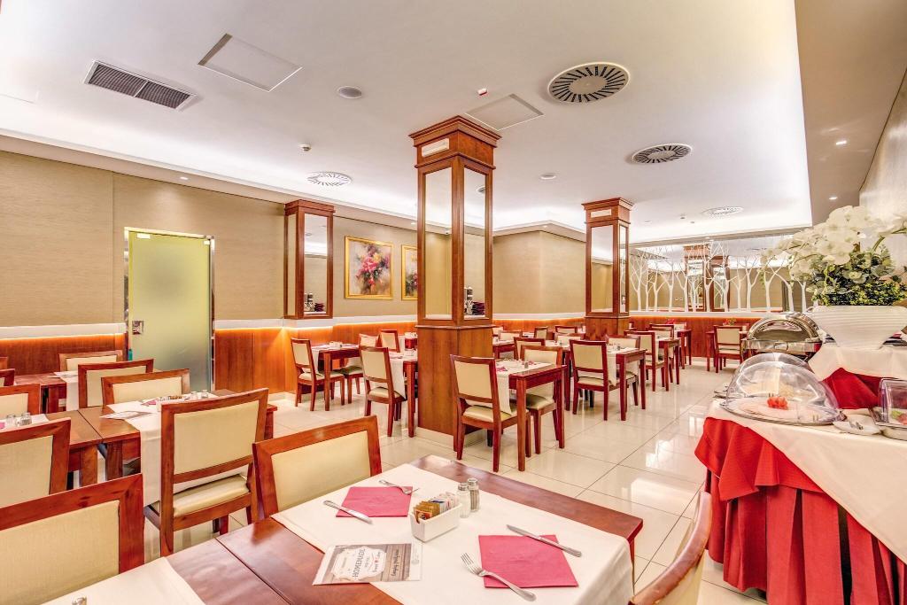Augusta Lucilla Palace - Restaurant
