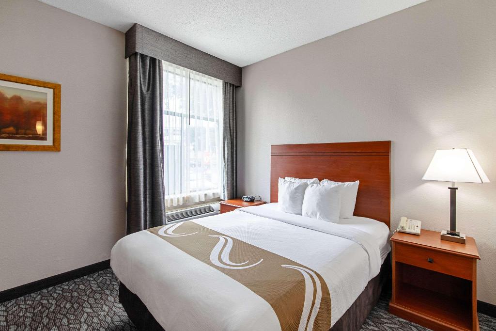 Quality Suites South