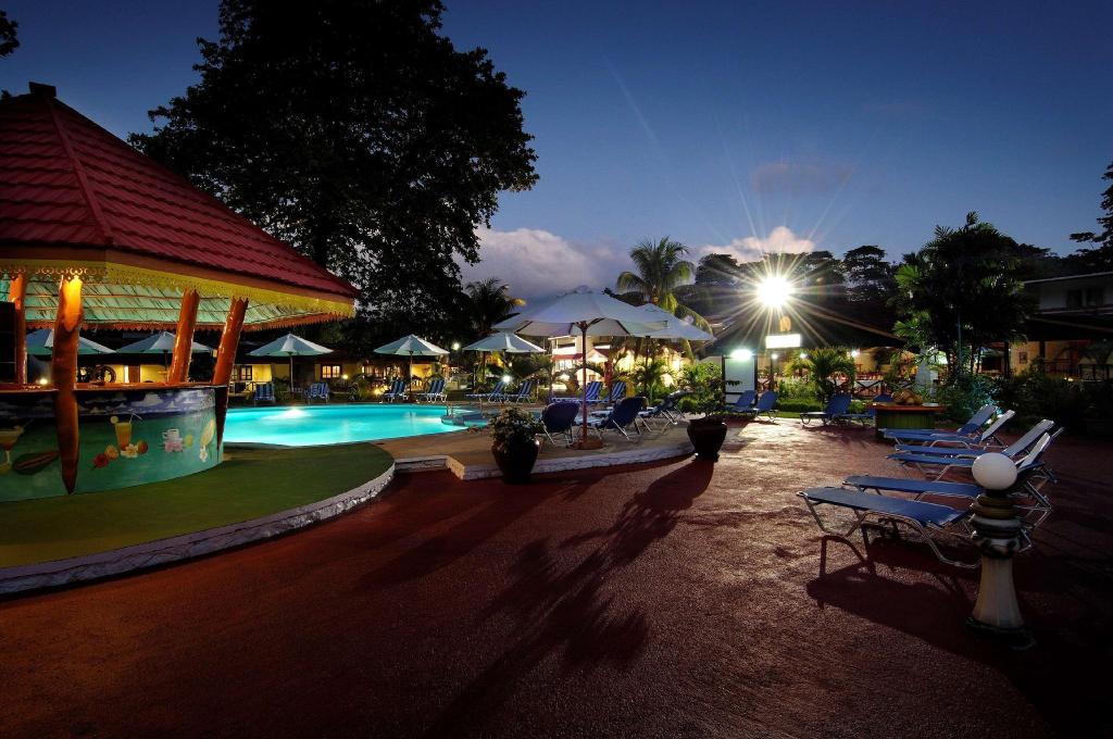 Hotel Berjaya Praslin Beach, Seychellen, Anse Volbert. Großes 23