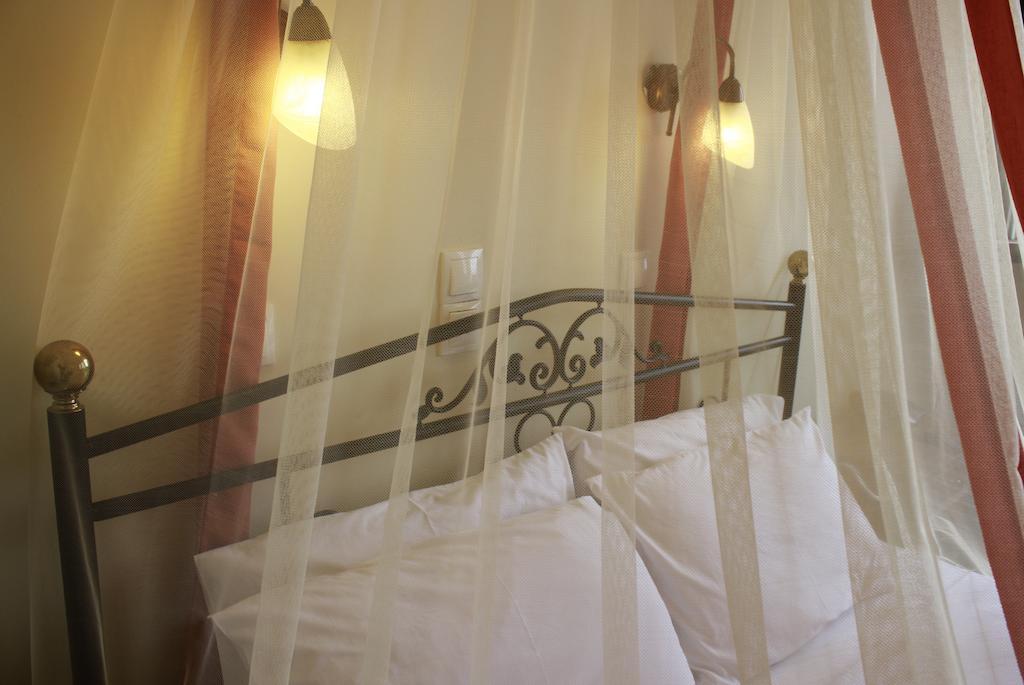 Amerisa Suites