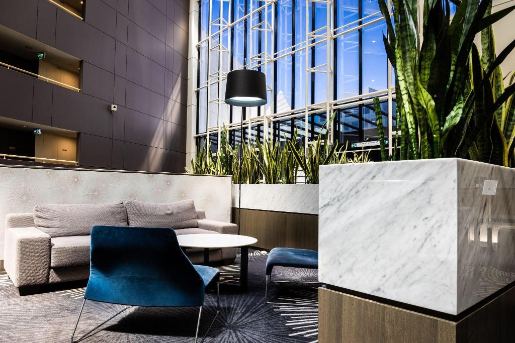 Crowne Plaza Canberra