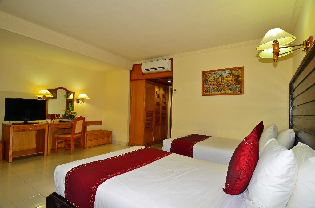Inna Sindhu Beach Hotel 