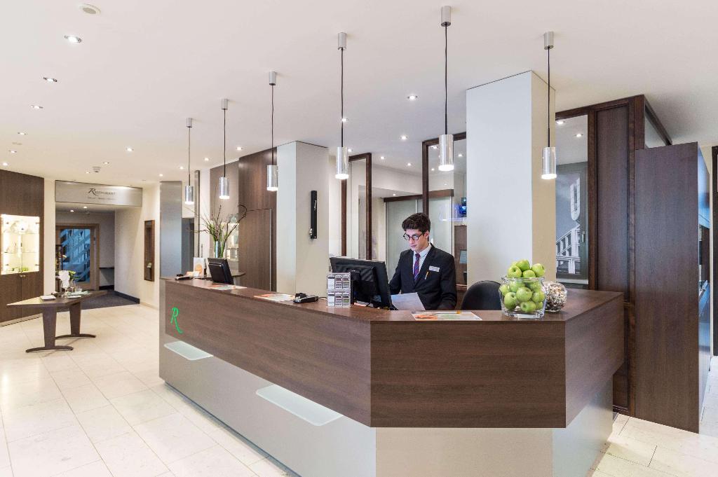 hotel-thumb