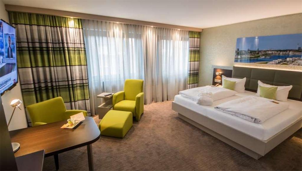 hotel-thumb