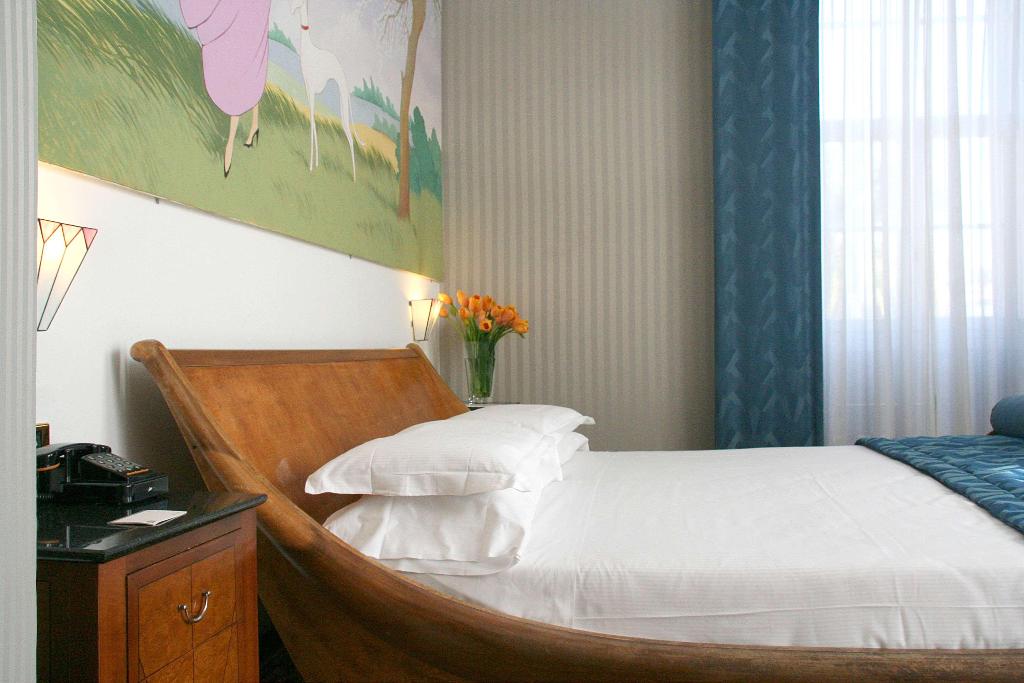Best Western Art Deco