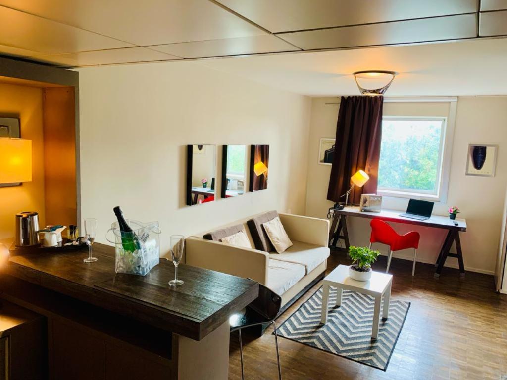Standing Hotel Suites