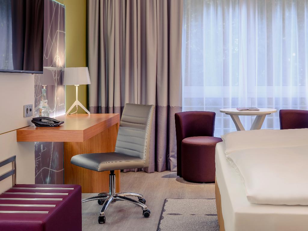 hotel-thumb