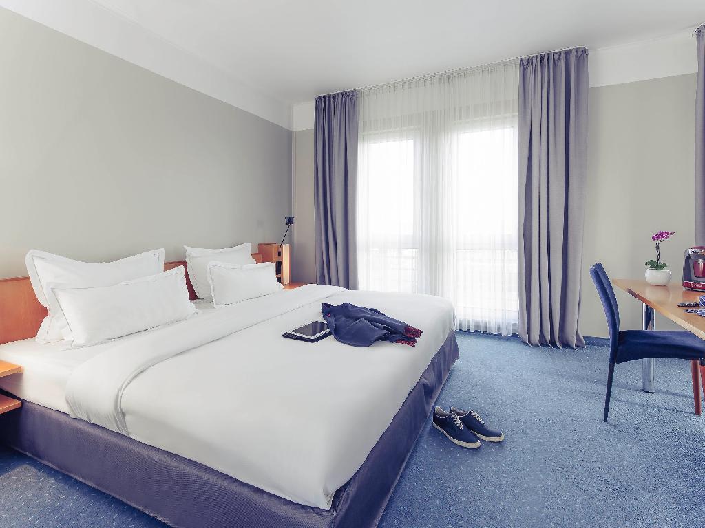 hotel-thumb