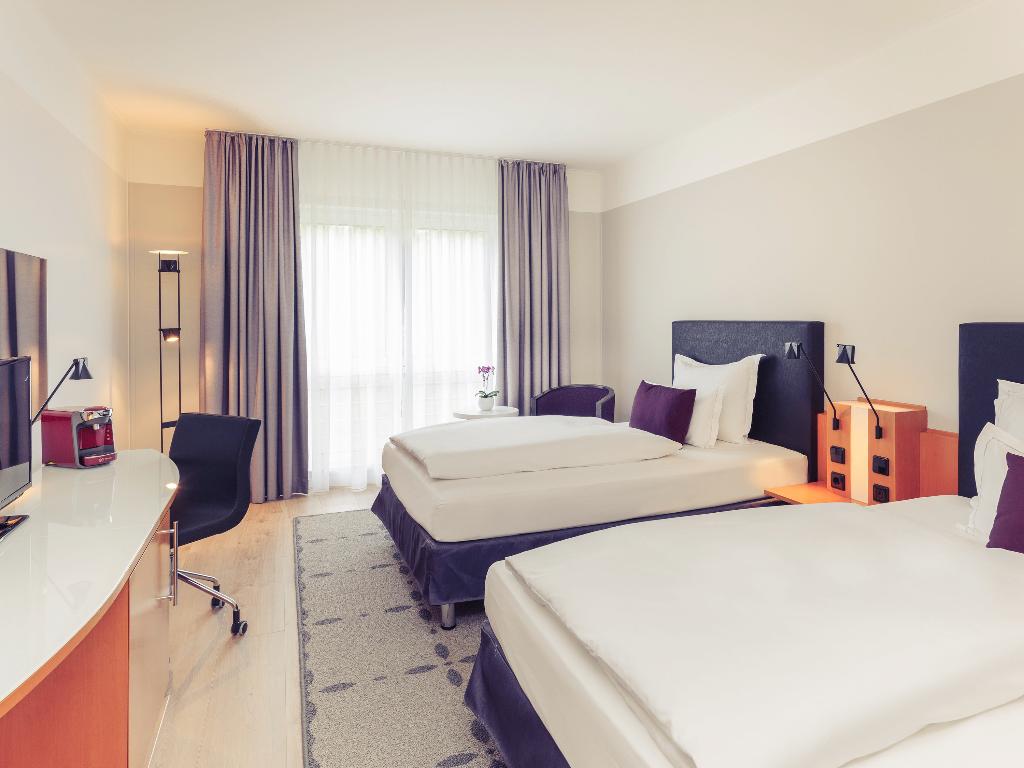 hotel-thumb